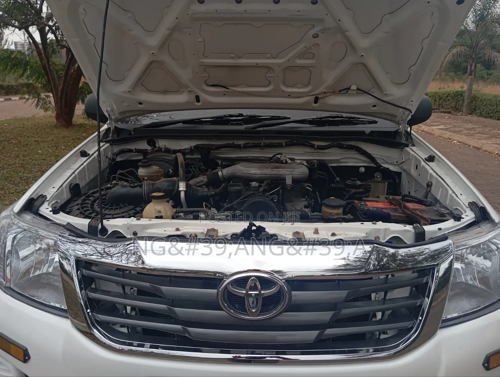 Toyota Hilux 2015 White