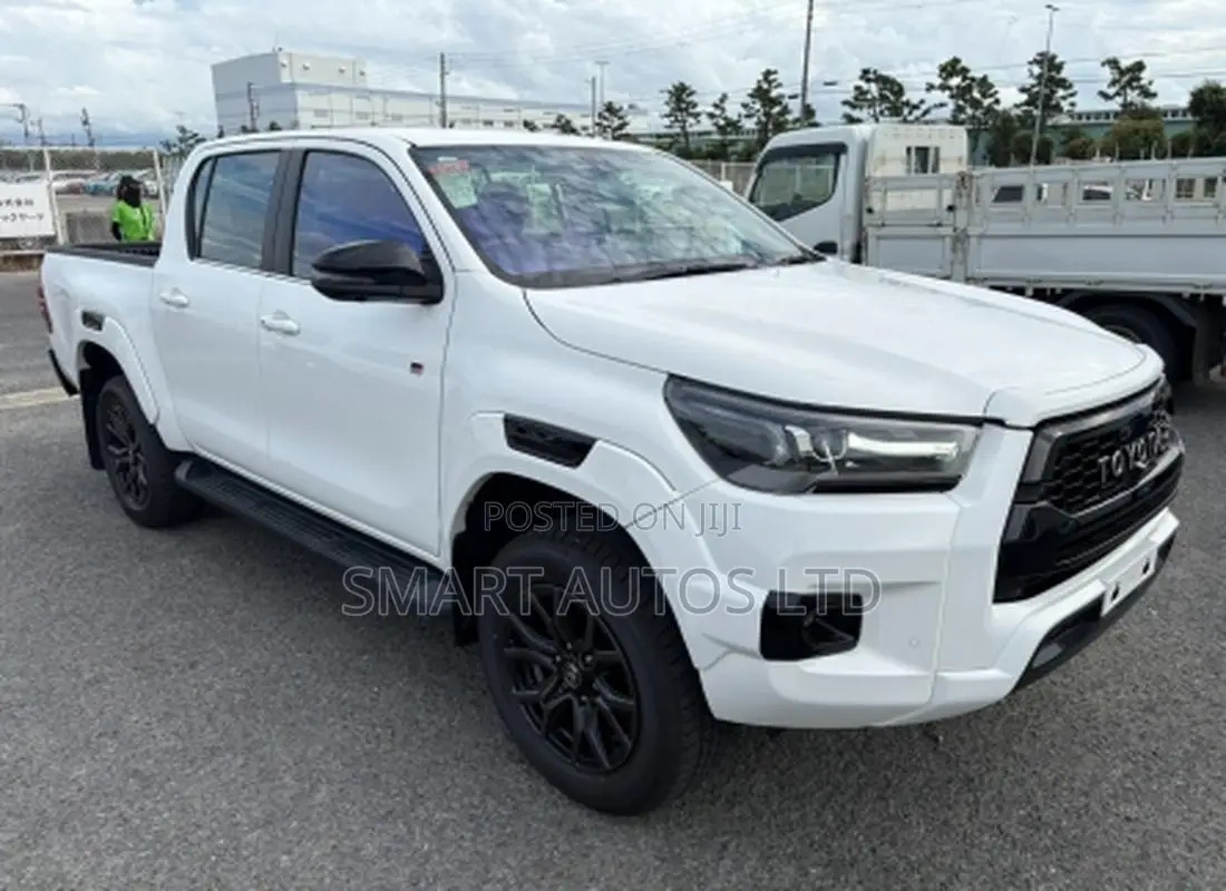 Toyota Hilux Revo Double Cab Deisel 2.4 AWD 2021