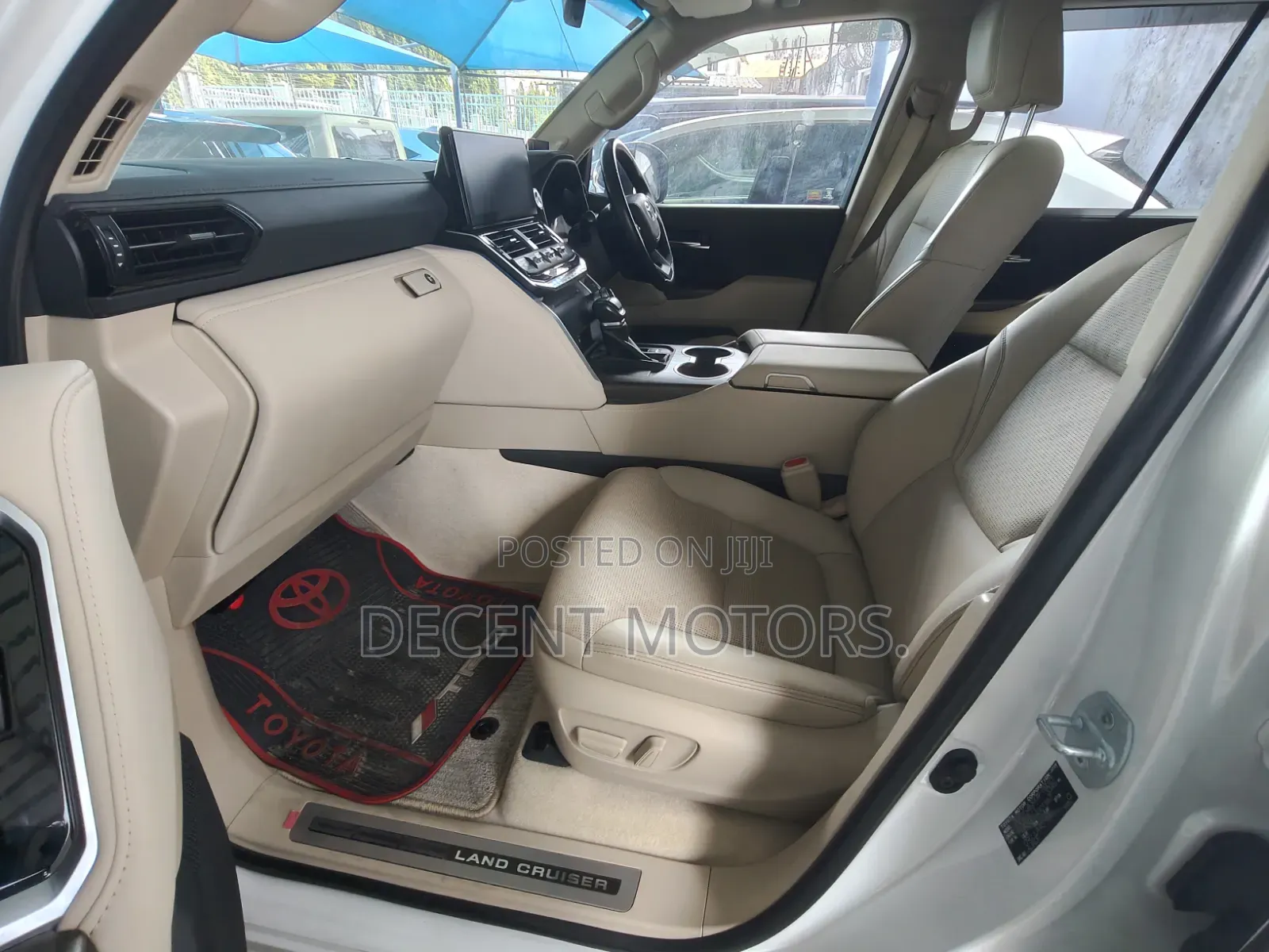 Toyota Land Cruiser 2021 White