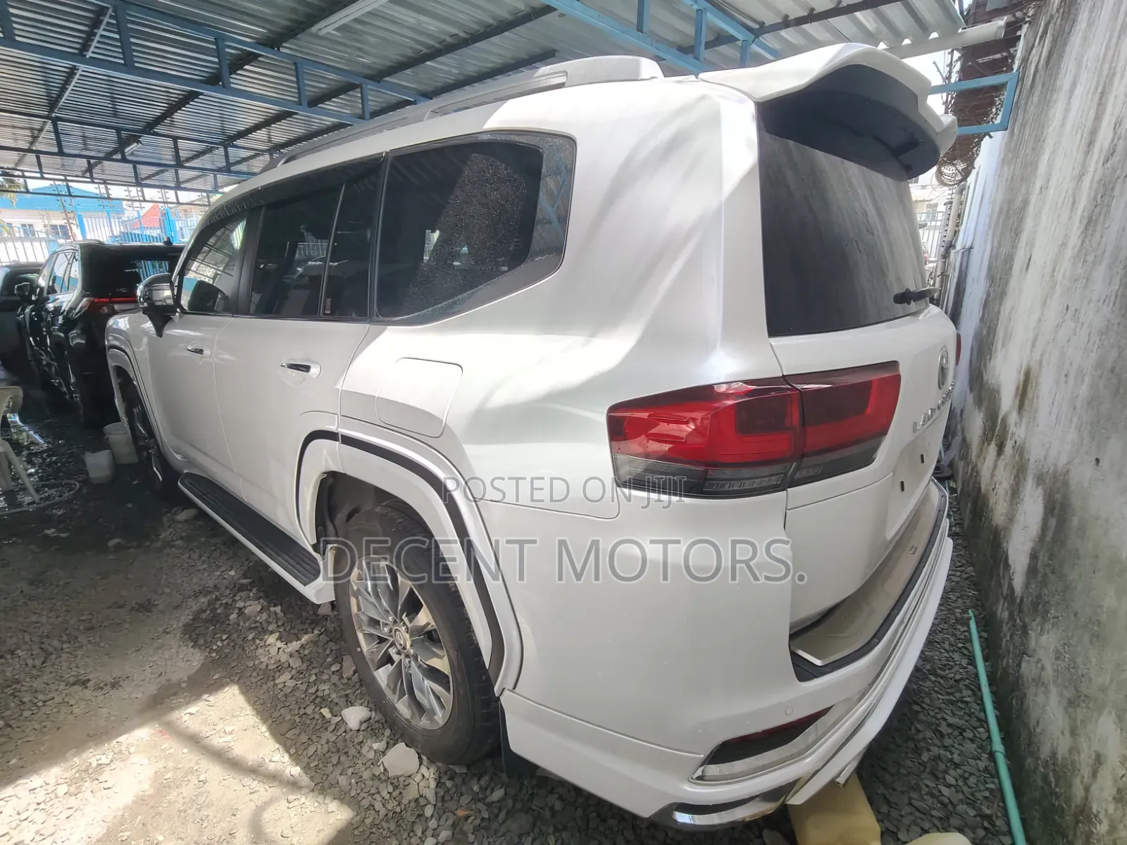Toyota Land Cruiser 2021 White