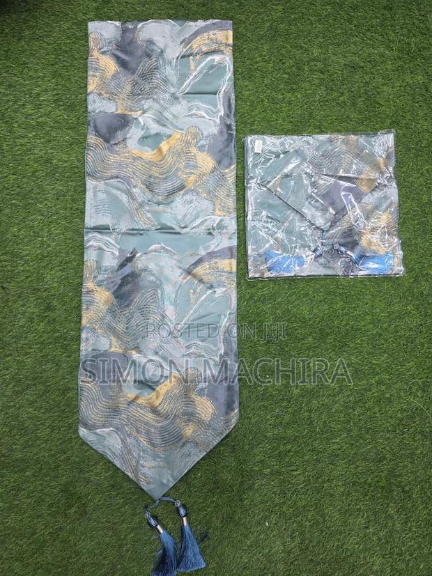 Elegant Table Runner Luxury - thumbnail 2