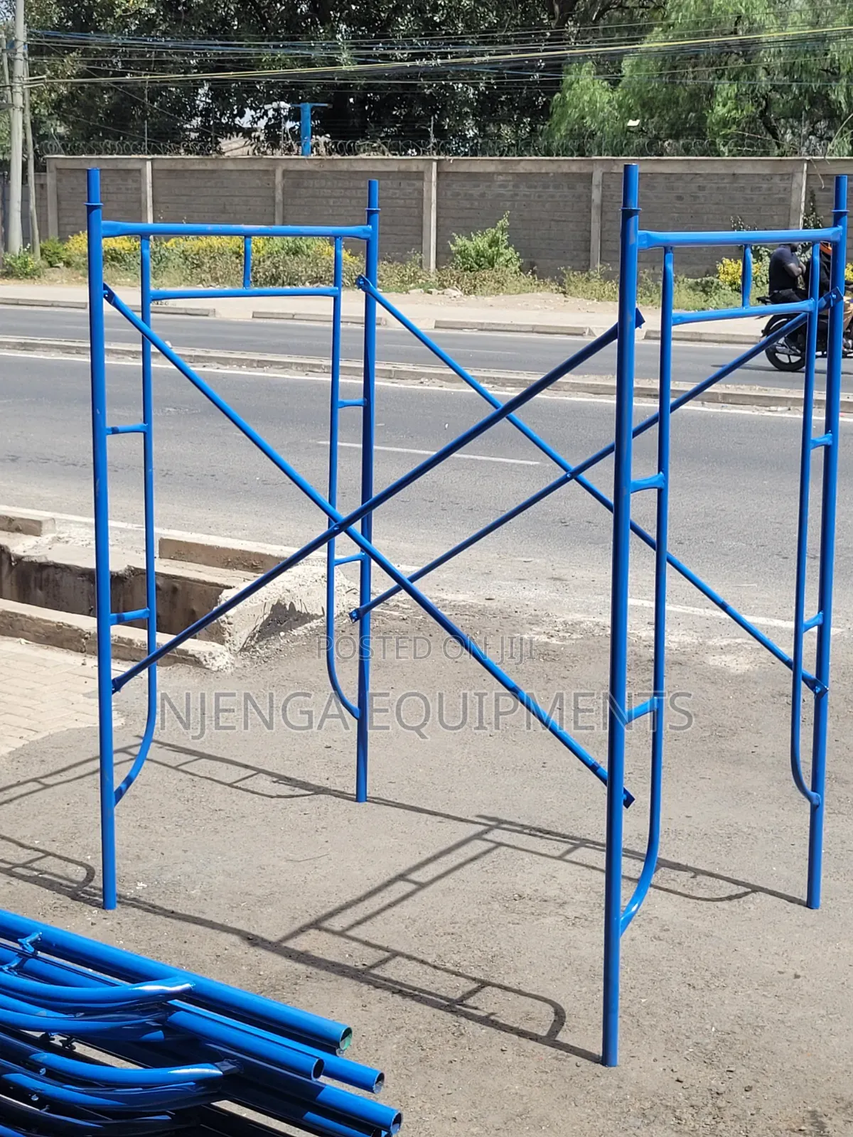 Heavy-Duty Steel Scaffolding Frames