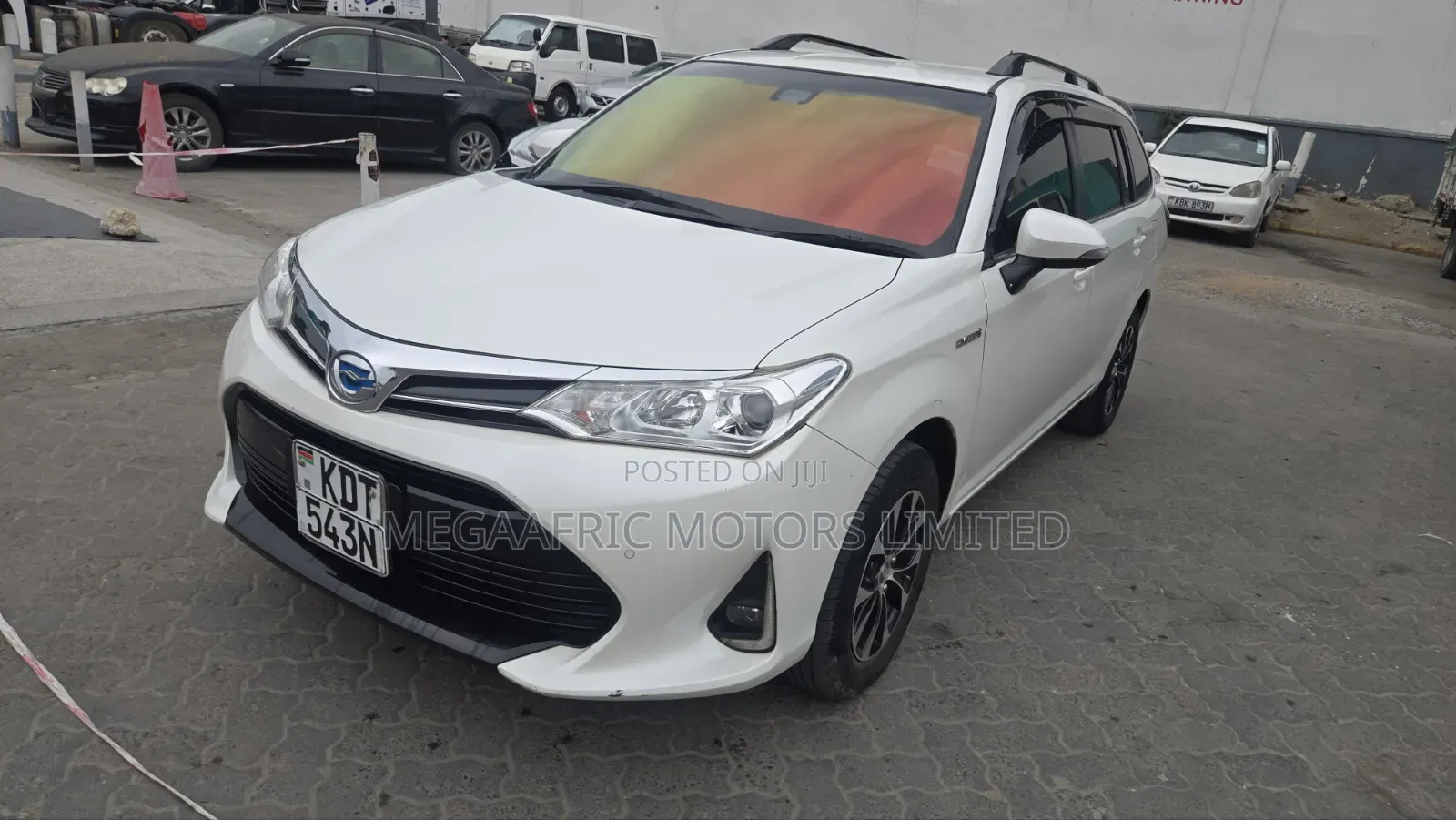 Toyota Corolla Fielder 2018 White