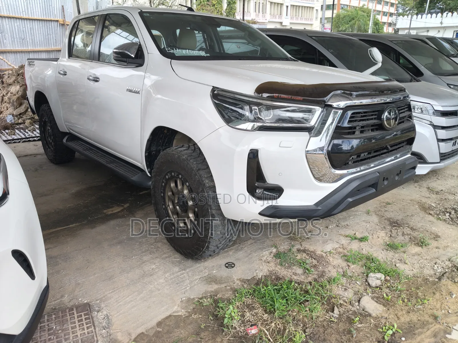 Toyota Hilux 2020 White