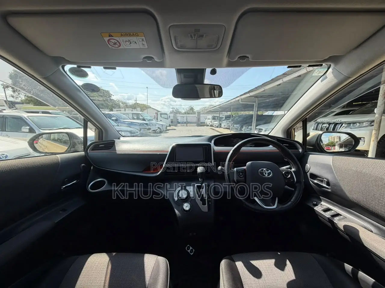 Toyota Sienta 2019 Beige