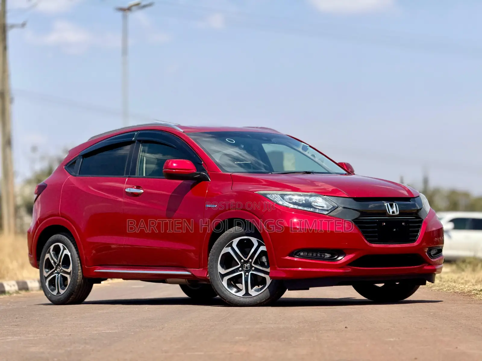Honda Vezel 1.5 Hybrid 2WD 2018 Red