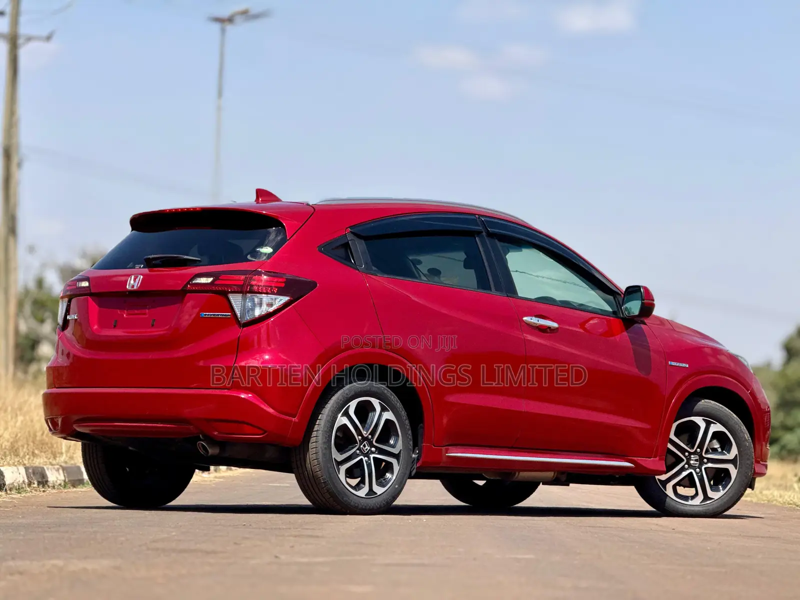 Honda Vezel 1.5 Hybrid 2WD 2018 Red