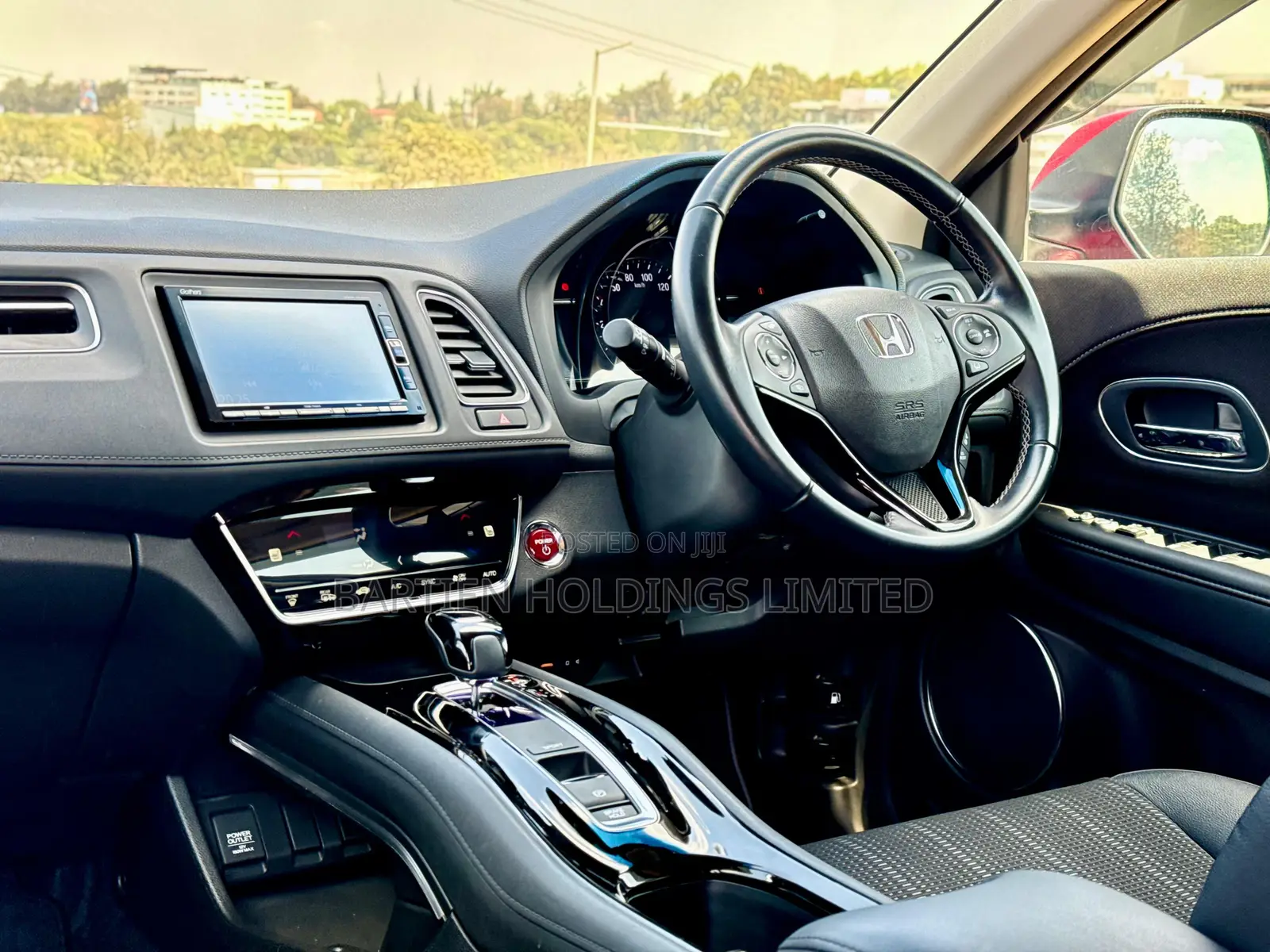Honda Vezel 1.5 Hybrid 2WD 2018 Red
