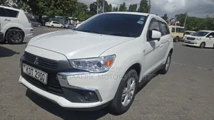 Mitsubishi RVR 2018 White