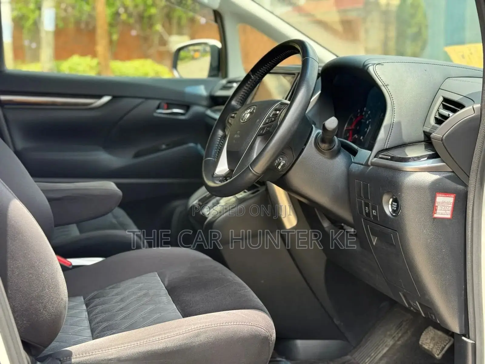 Toyota Vellfire 2019