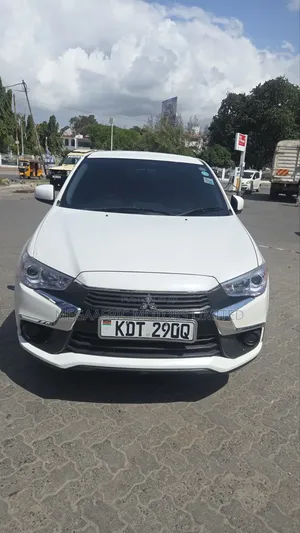 Mitsubishi RVR 2018 White