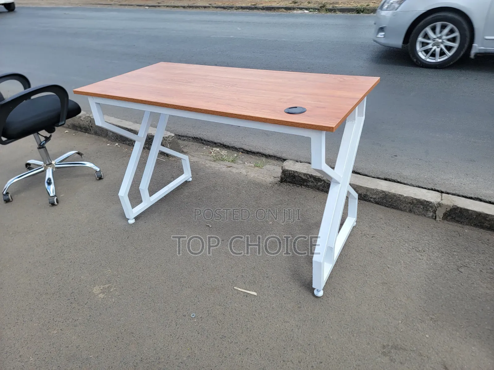 Strong Metal Frame Office Desk | Modern Workstation