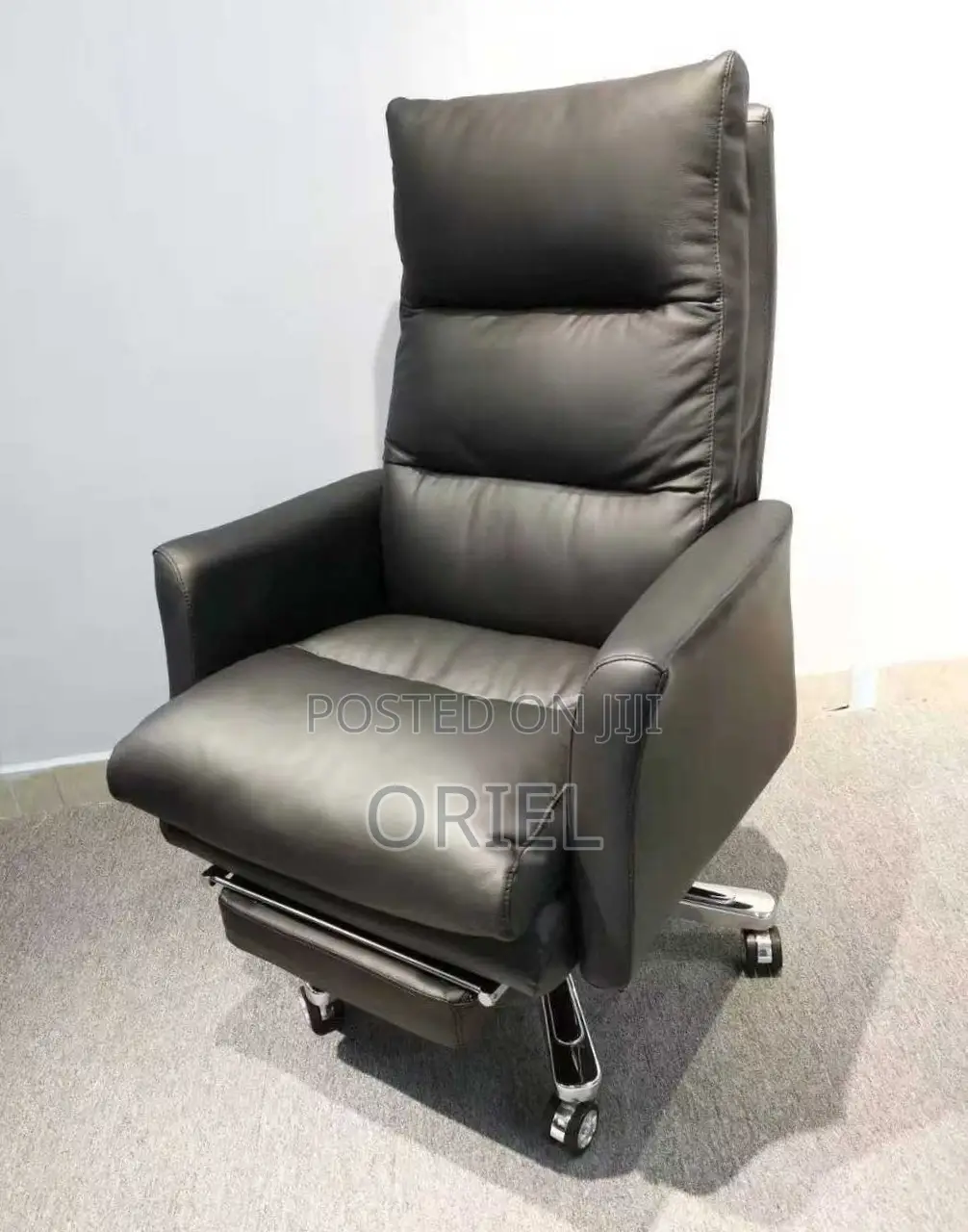 Office Chair : Ergonomic Black Recliner Chair