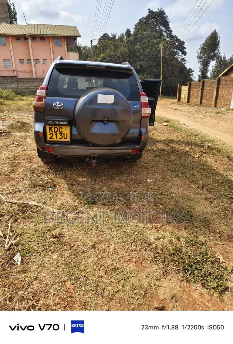 Toyota Land Cruiser Prado 2014 Gray