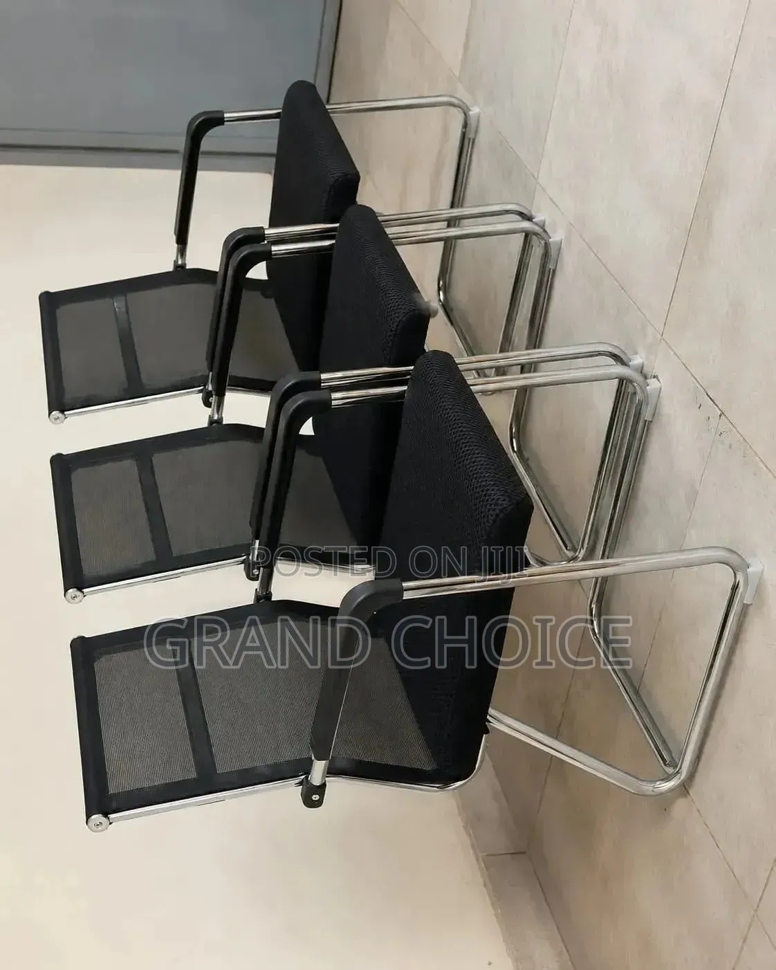 Black Mesh Reception & Conference Chair