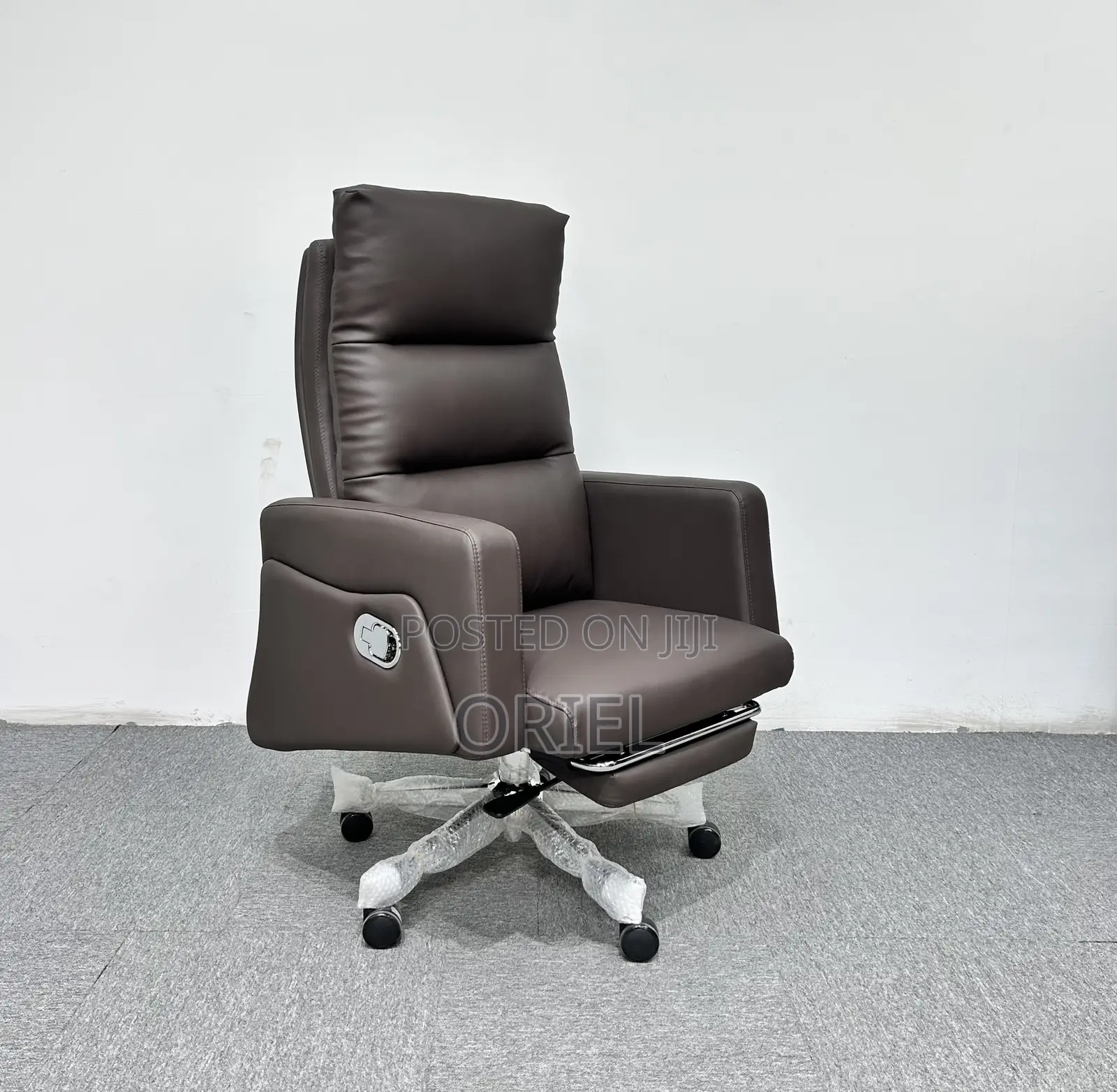 Office Chair : Ergonomic Black Recliner Chair