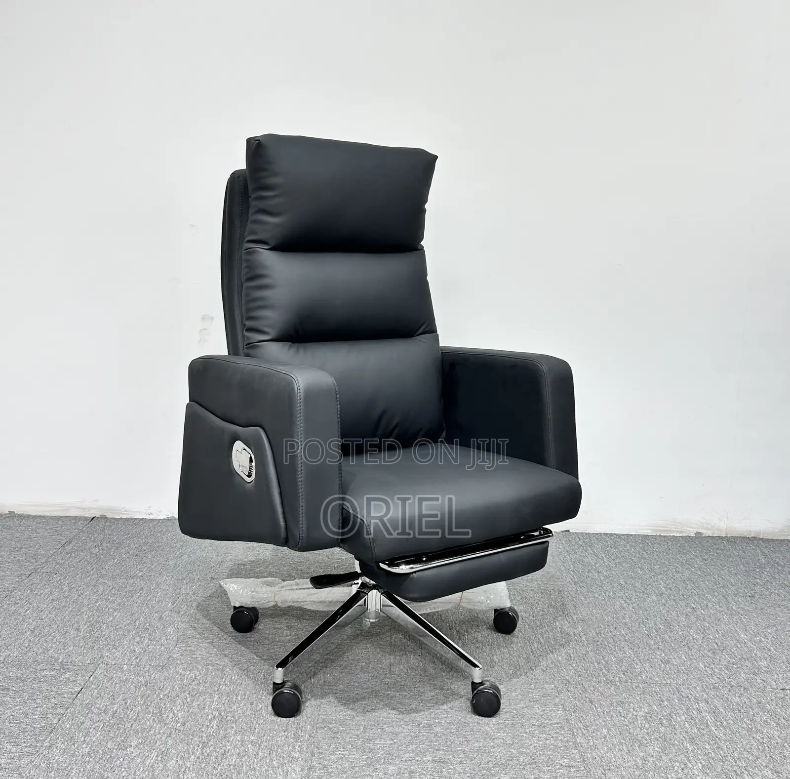 Office Chair : Ergonomic Black Recliner Chair