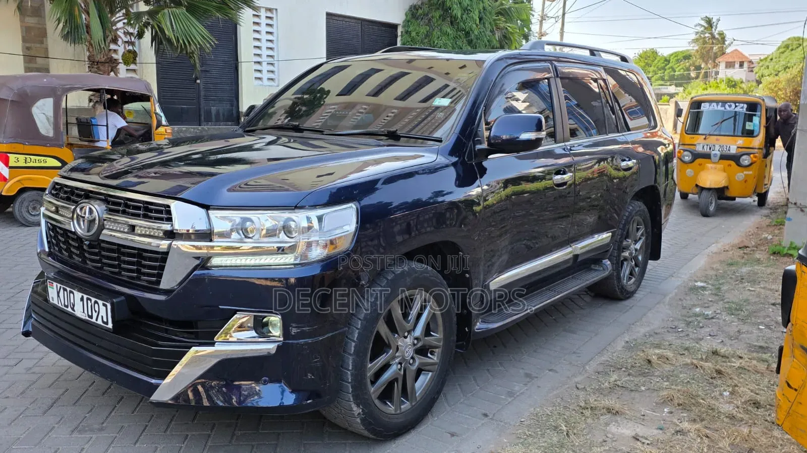 Toyota Land Cruiser 2014 Blue