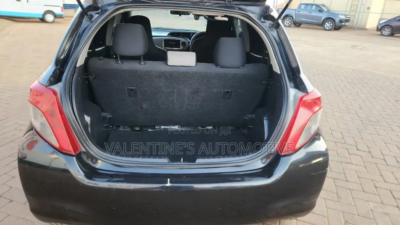 Toyota Vitz 2012 Black