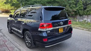 Toyota Land Cruiser 2014 Blue