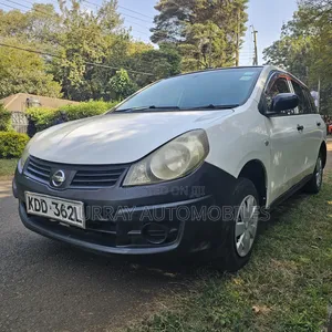 Nissan Advan 2014 White