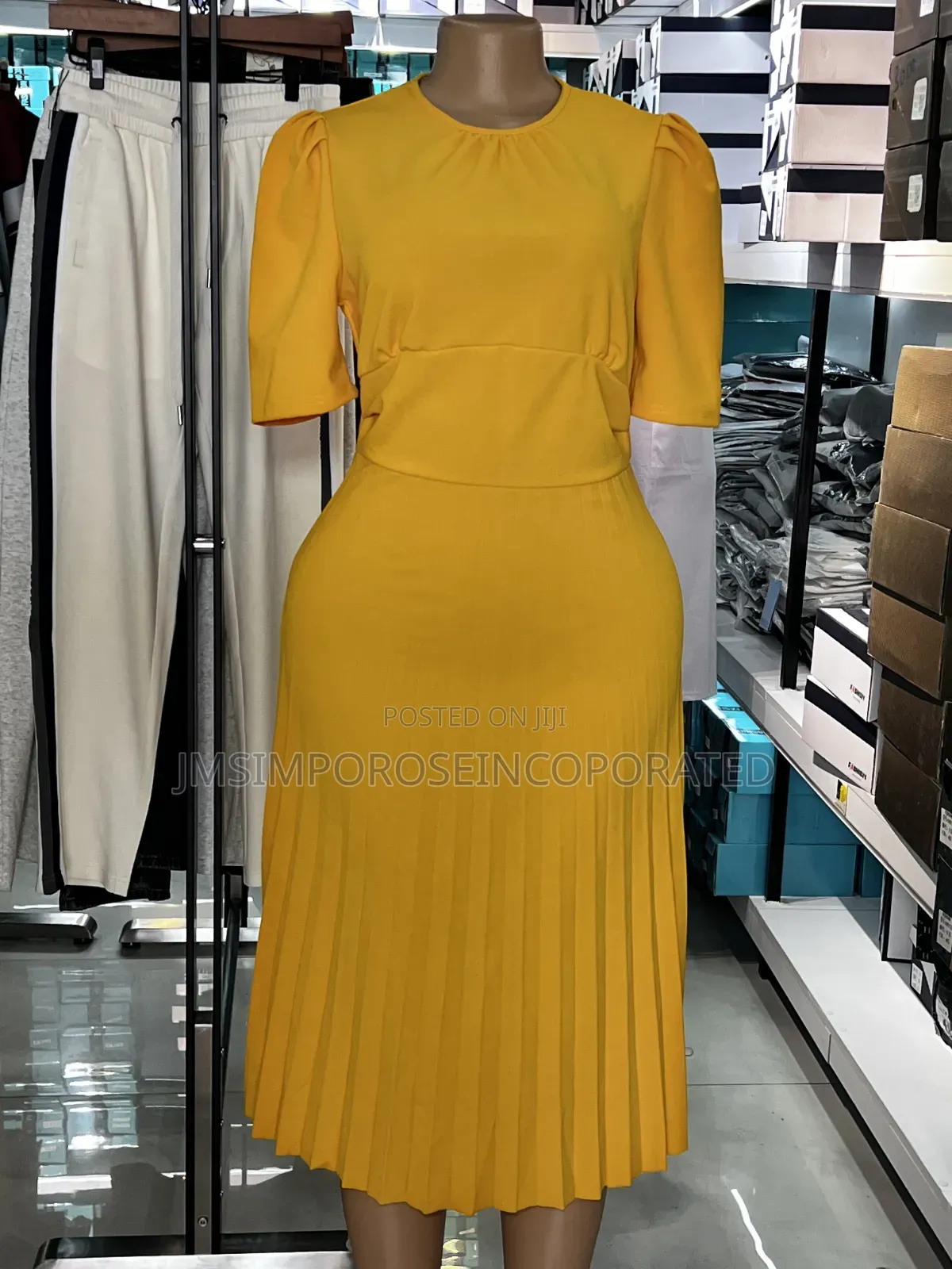 Stylish Pleated Midi Dress