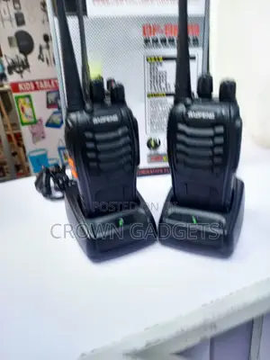 BF-888S UHF Walkie Talkie Pair With 1500mAh Battery and LED Light