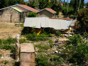 Plot in Kiembeni for Sale