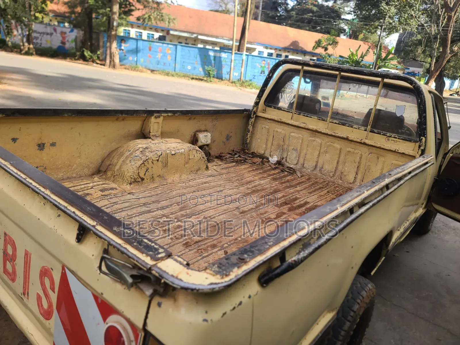 Mitsubishi L200 Single Cab 2.5 TD 4WD 2006 Beige