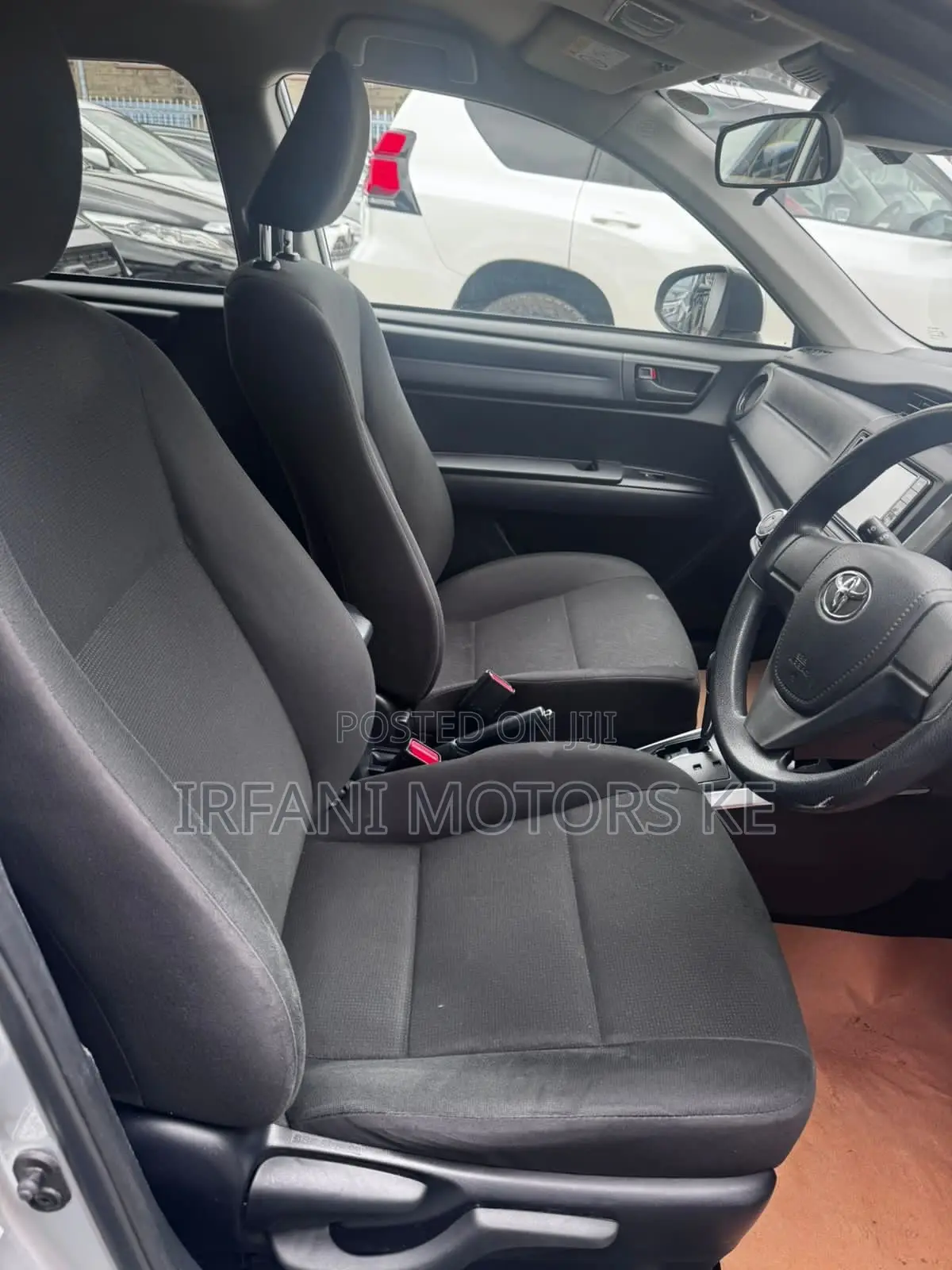 Toyota Corolla Fielder 1.5 Petrol FWD 2019 Silver
