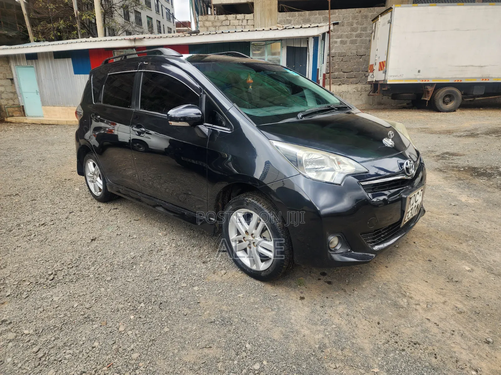 Toyota Ractis 2014 Black