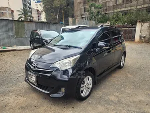 Toyota Ractis 2014 Black