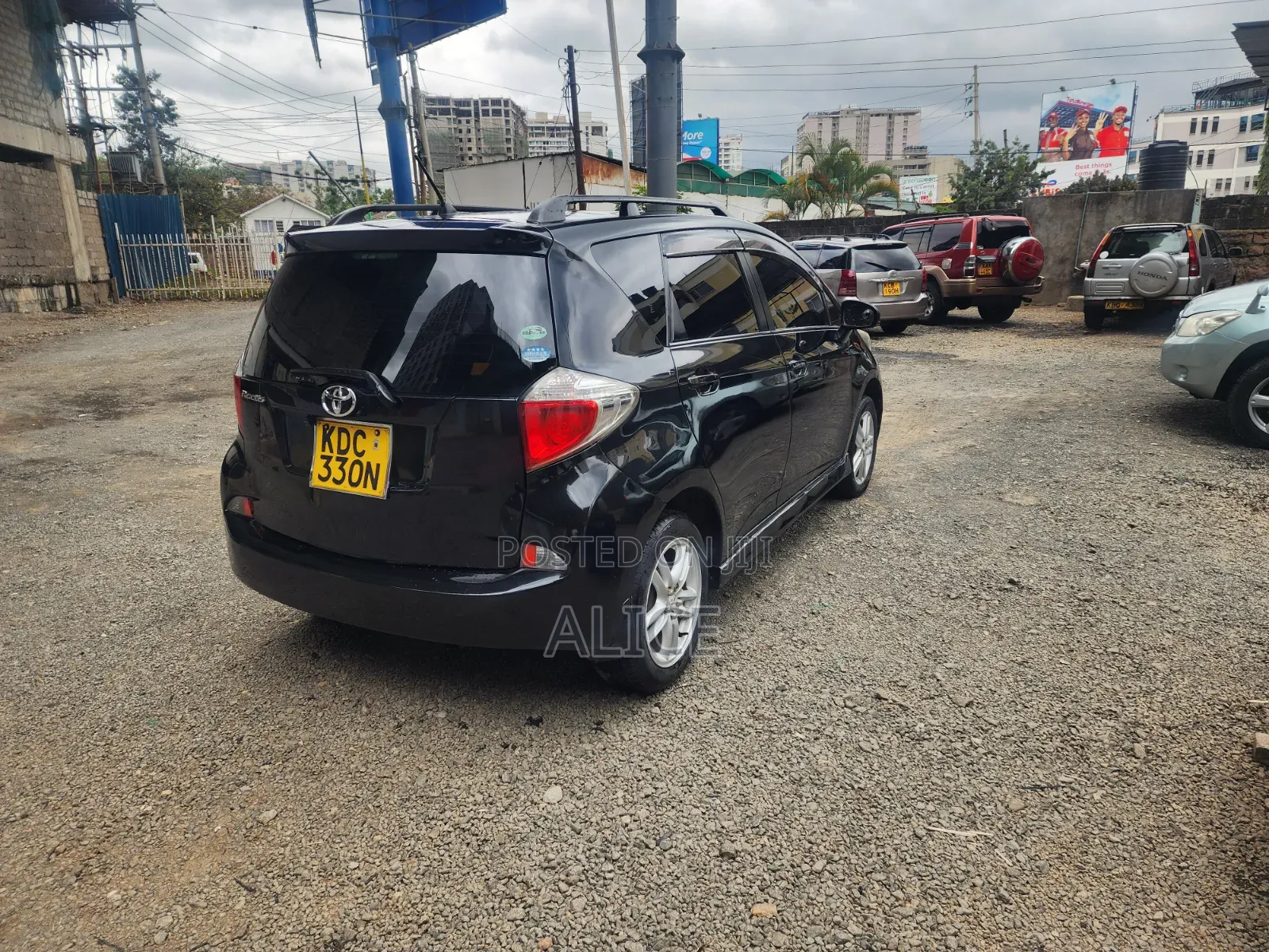 Toyota Ractis 2014 Black