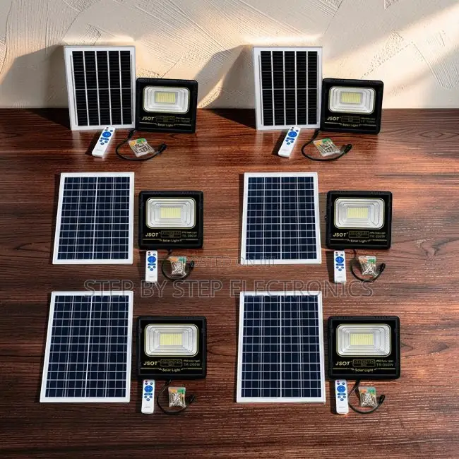 Ultra-Bright Weatherproof 100W,200W,300W Watts Solar Flood Lights