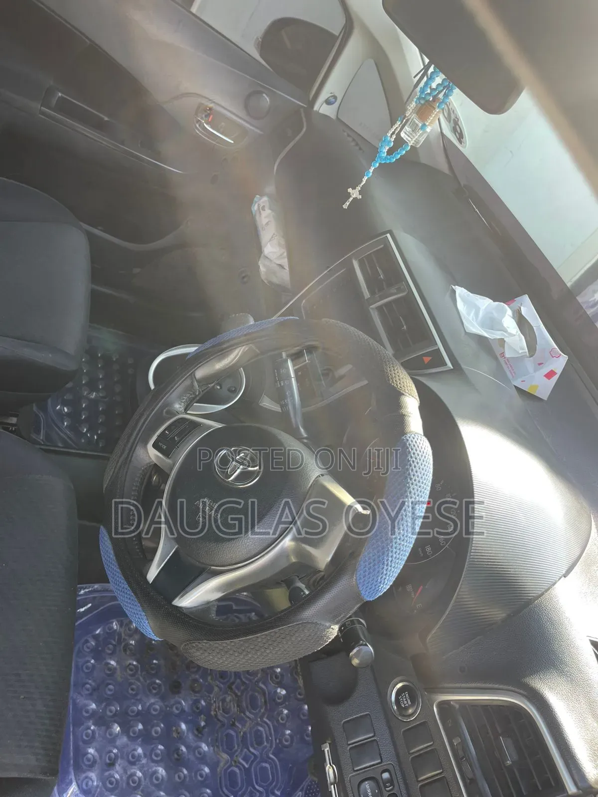 Toyota Ractis 2012 Pearl