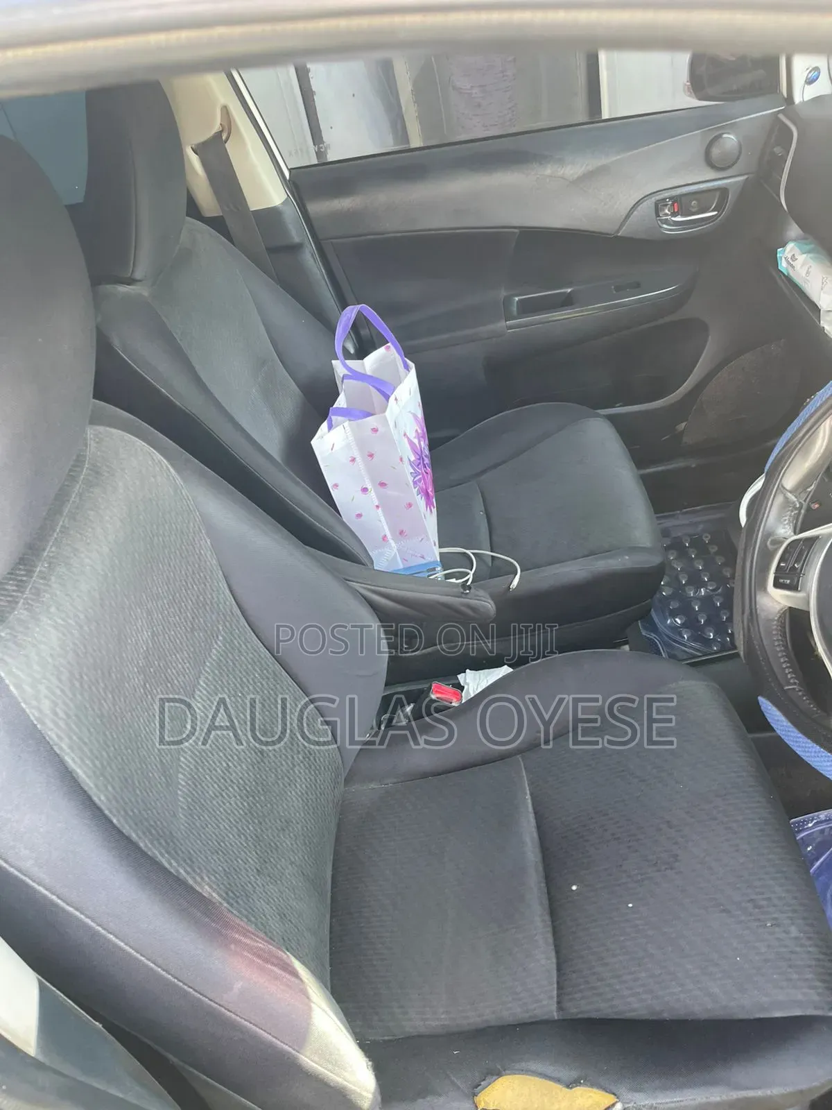 Toyota Ractis 2012 Pearl