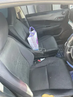Toyota Ractis 2012 Pearl