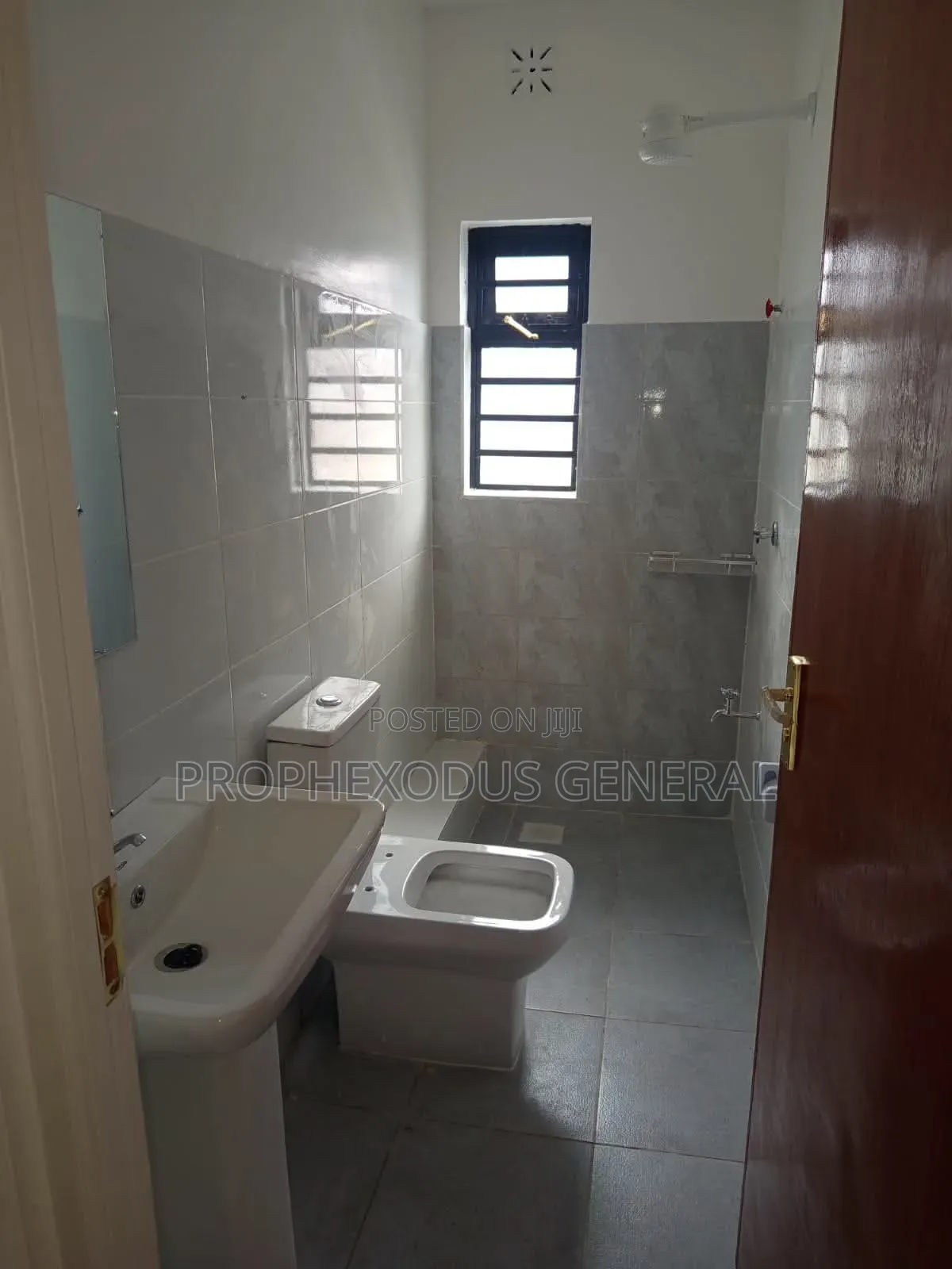 3bdrm Bungalow in Matasia for sale