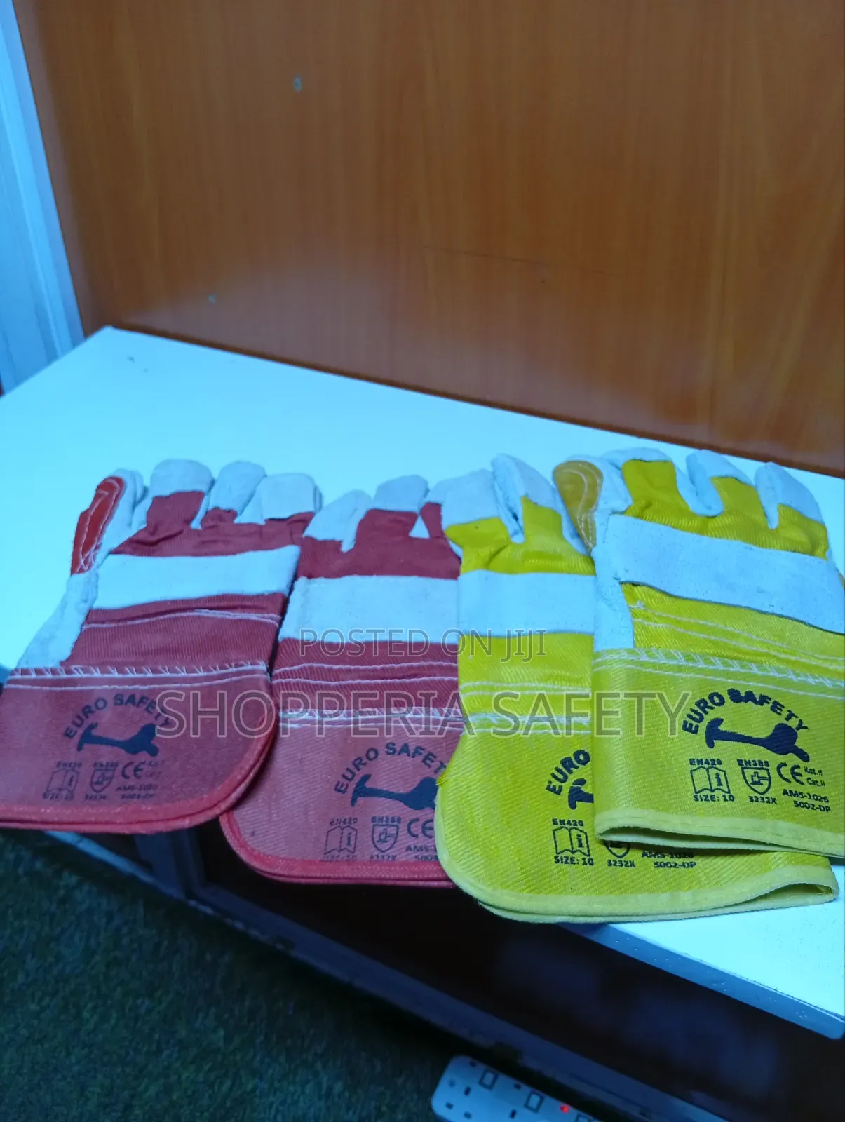 Leather Gloves