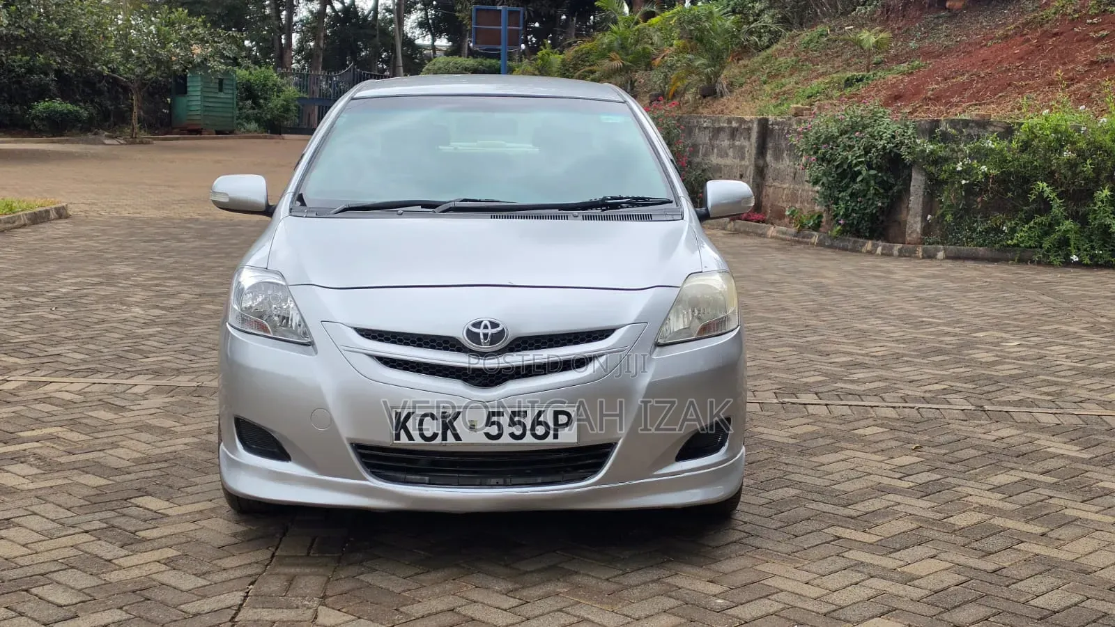 Toyota Belta 2009 Silver