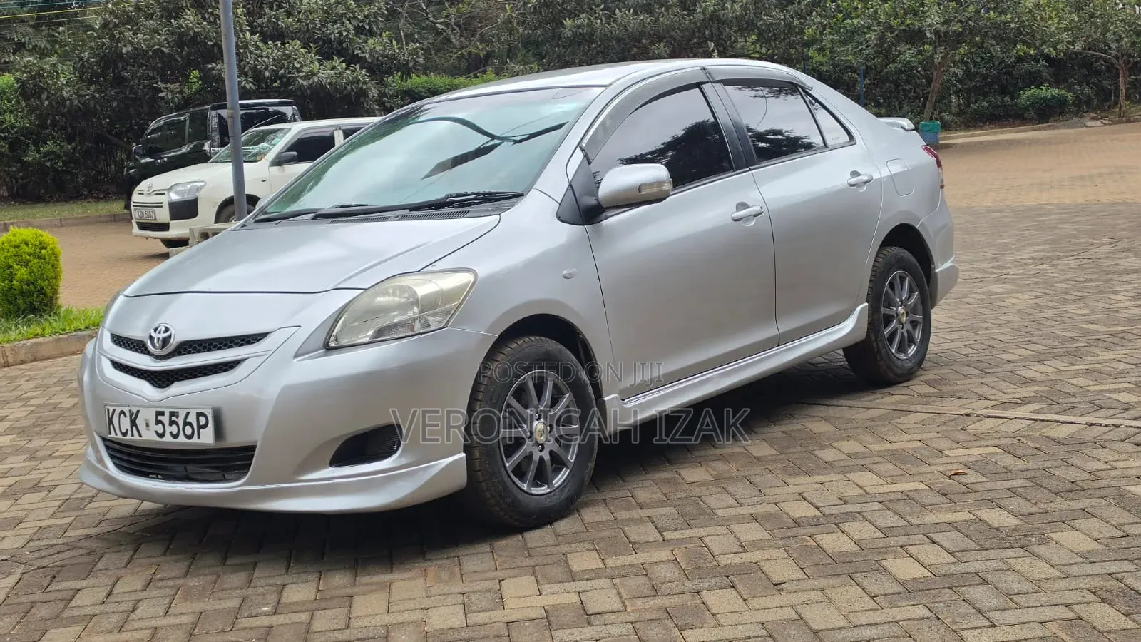 Toyota Belta 2009 Silver