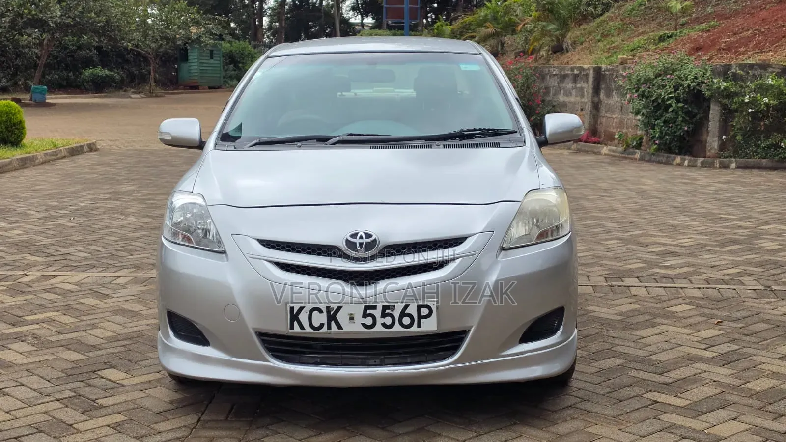 Toyota Belta 2009 Silver