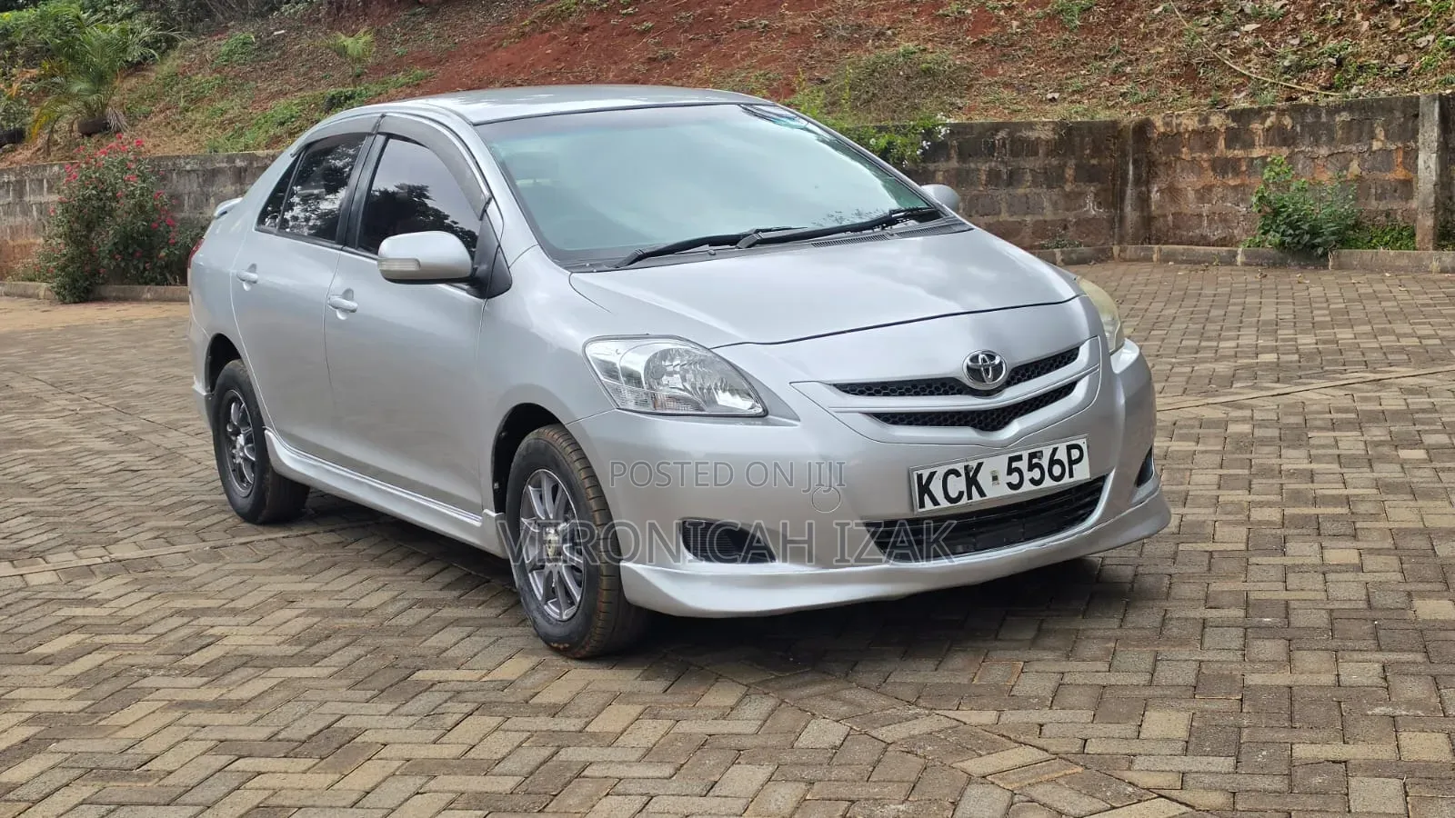 Toyota Belta 2009 Silver