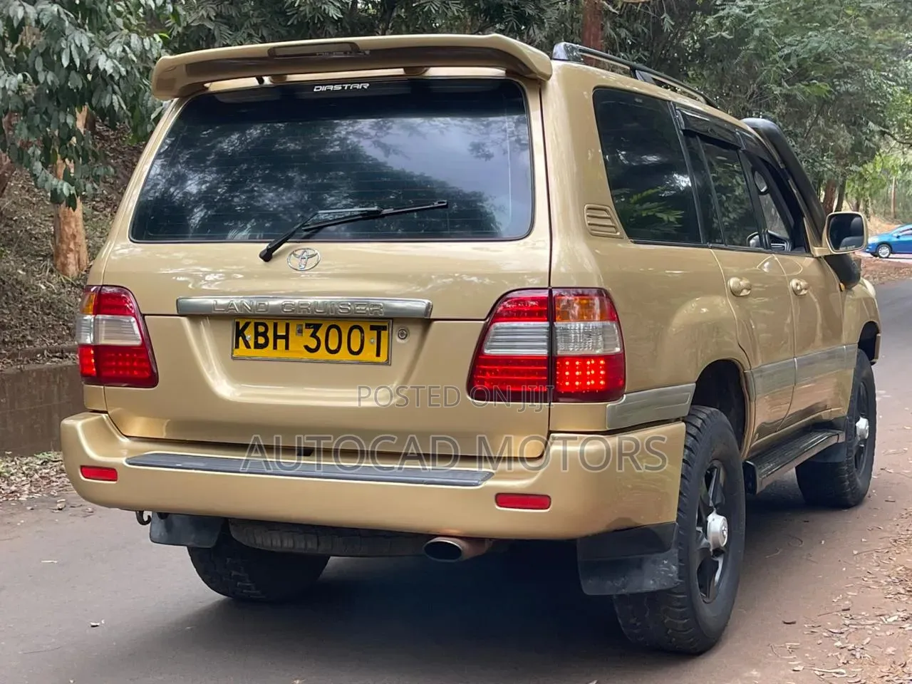 Toyota Land Cruiser 2003 Gold