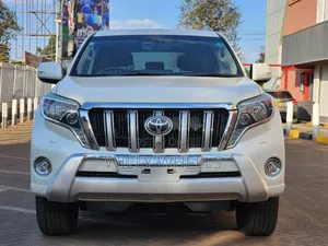 Toyota Land Cruiser Prado 2017 White