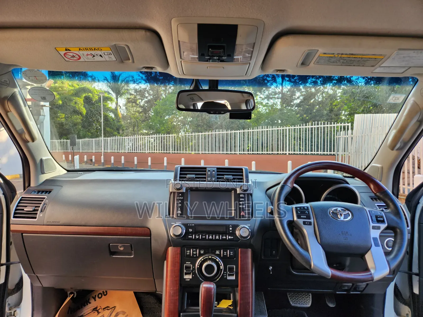 Toyota Land Cruiser Prado 2017 White