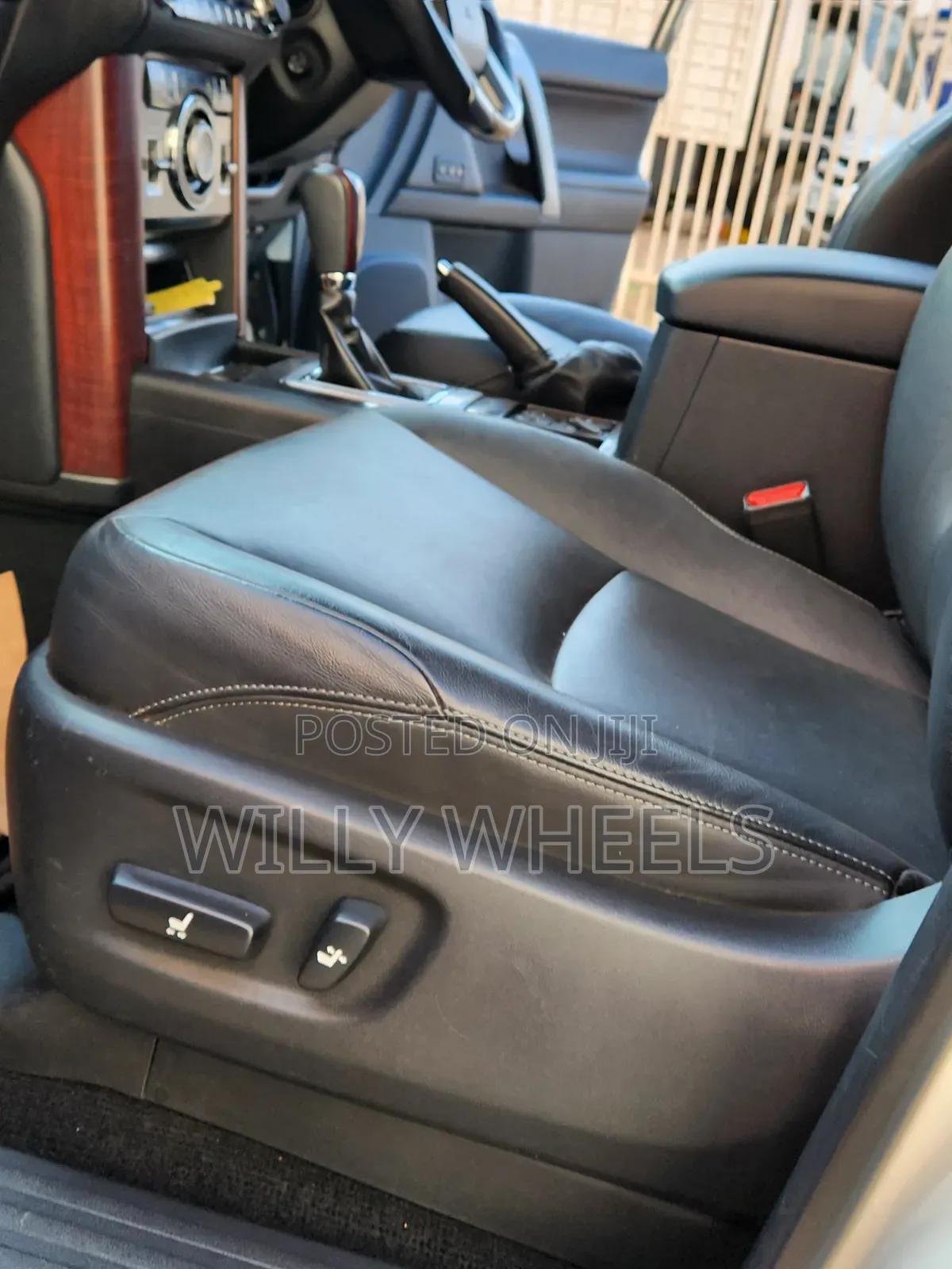 Toyota Land Cruiser Prado 2017 White