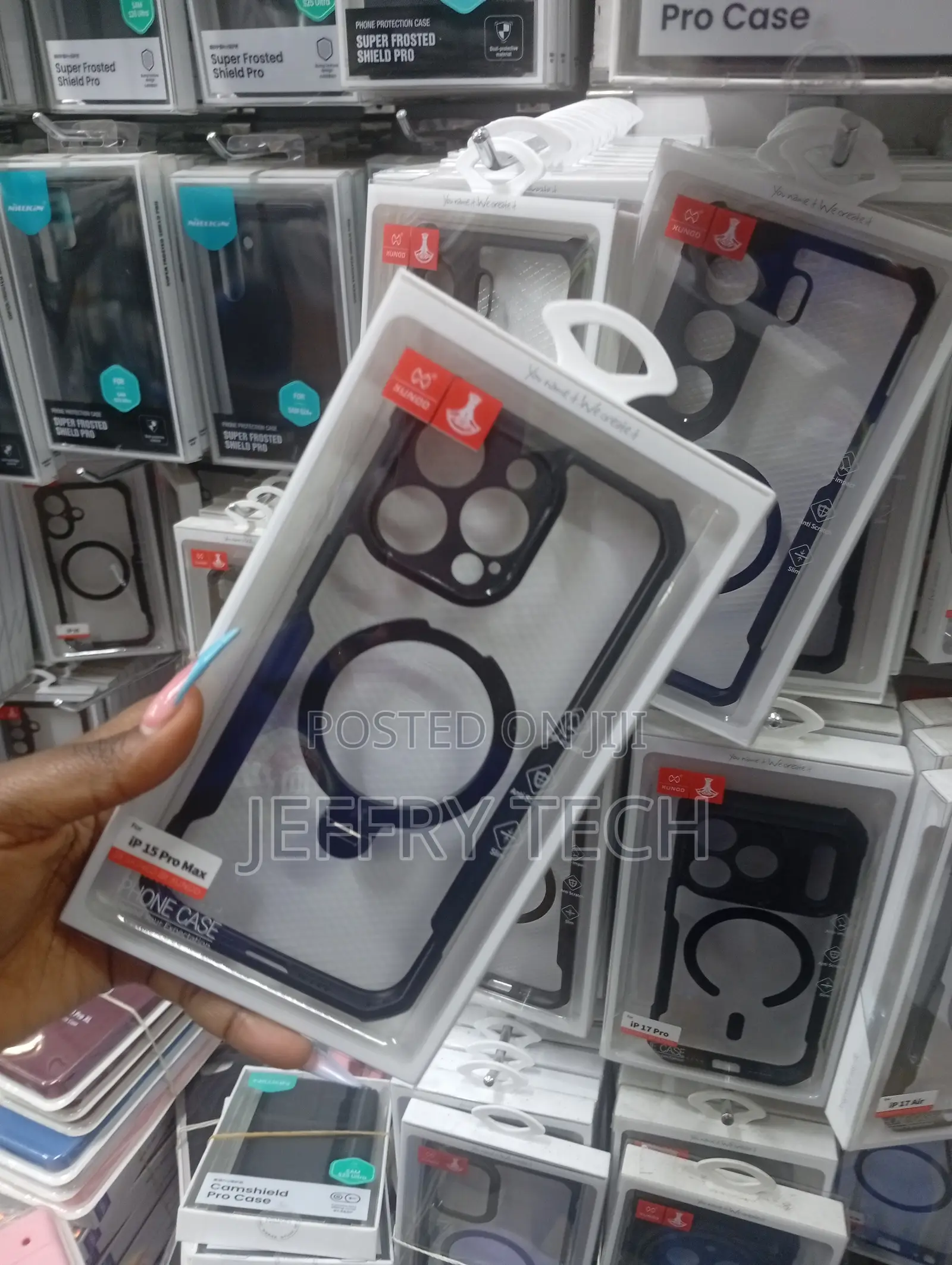 Xundd Phone Case With a Black Magnetic Ring for the iPhone 15 Pro Max
