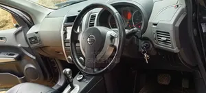 Nissan X-Trail 2000 Black