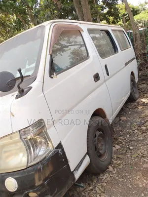 Nissan Caravan 2012 White